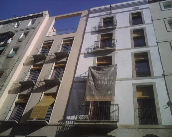 CARRER ROBADORS